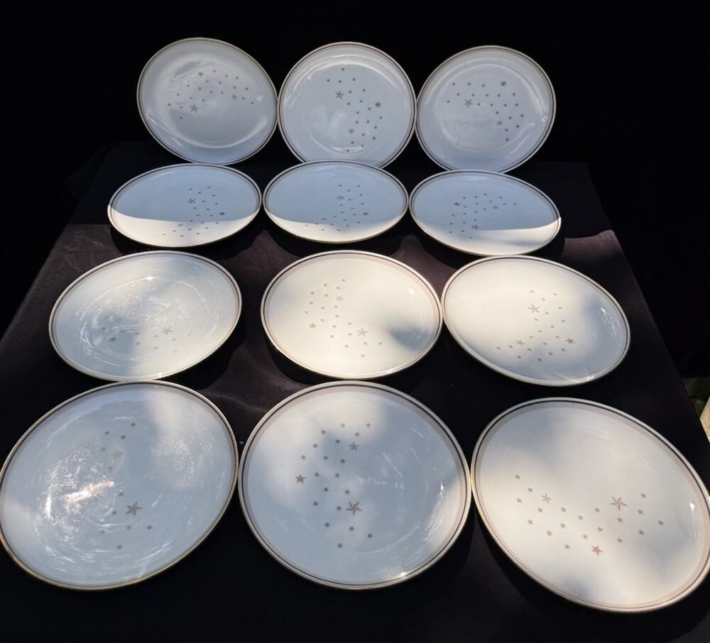 12 Rare Vintage Bing & Grondahl Milky Way Gold Star Pattern 8.5” Salad Plates